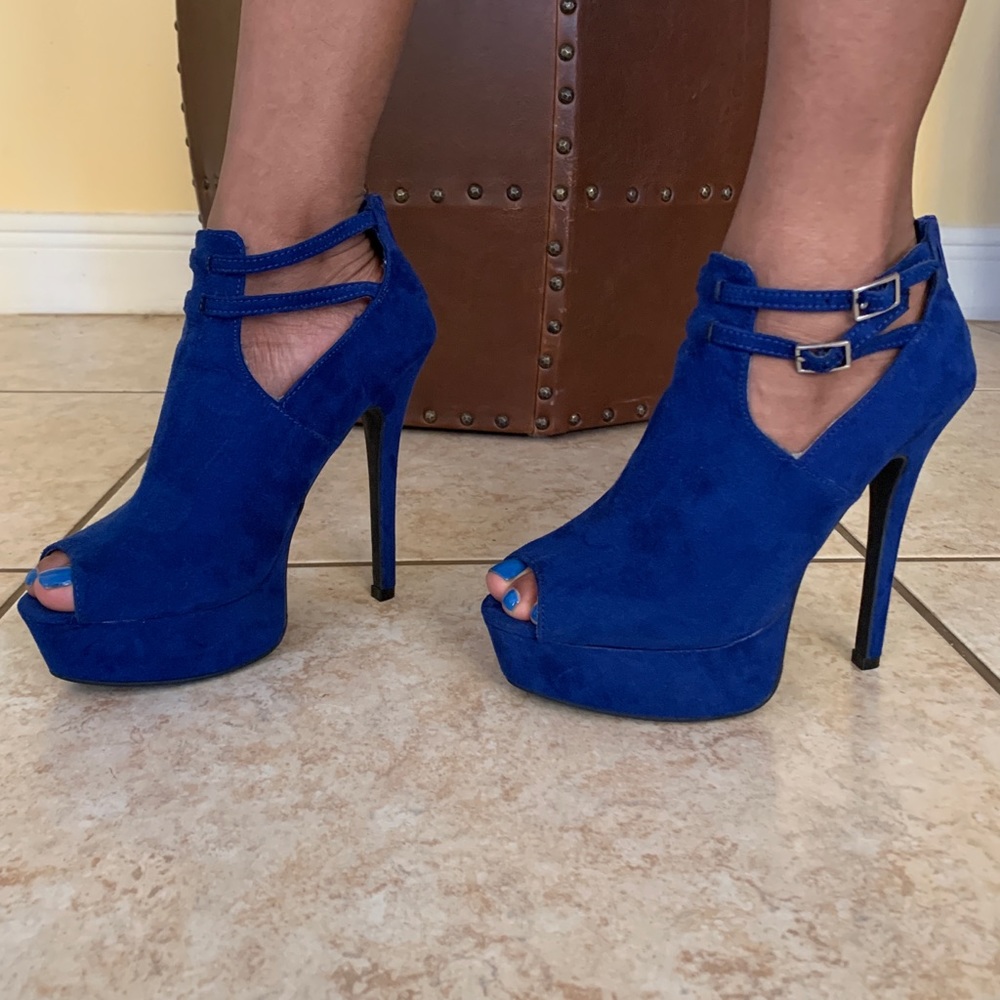 Royal Blue Pumps